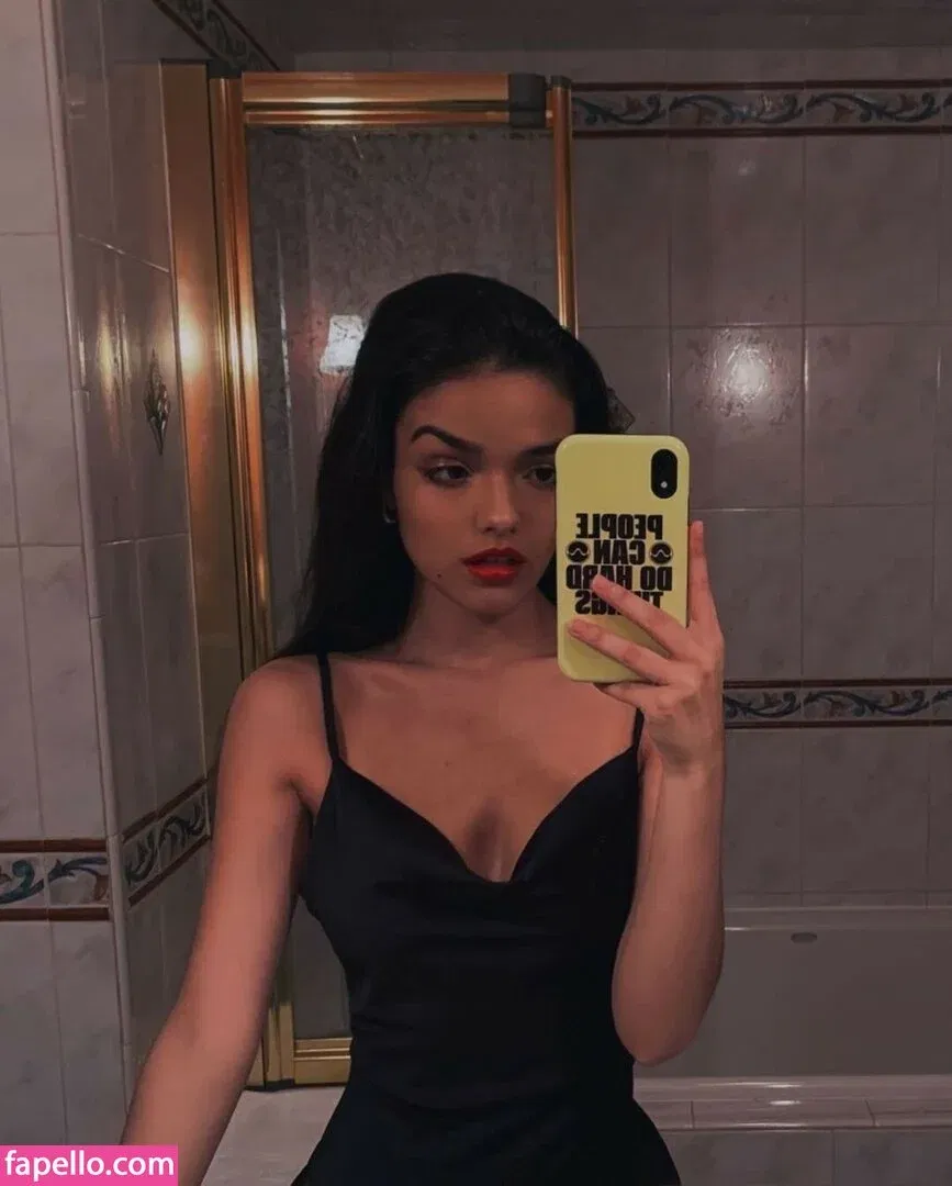 Rachel Zegler Onlyfans Photo Gallery 