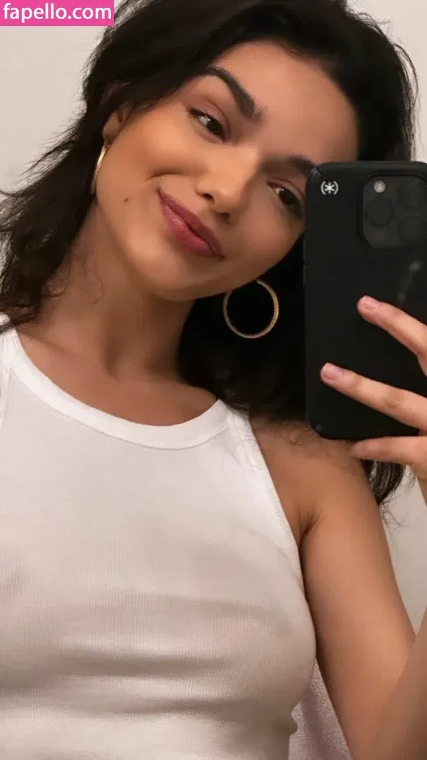 Rachel Zegler Onlyfans Photo Gallery 