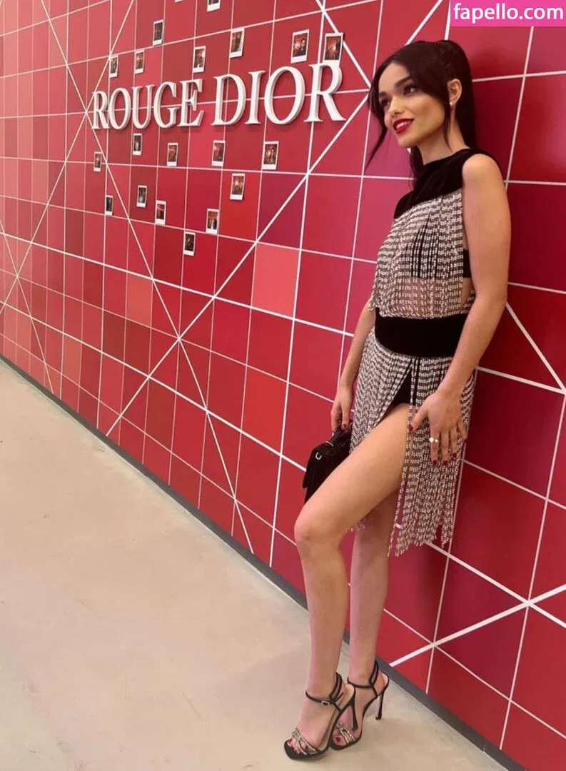 Rachel Zegler Onlyfans Photo Gallery 