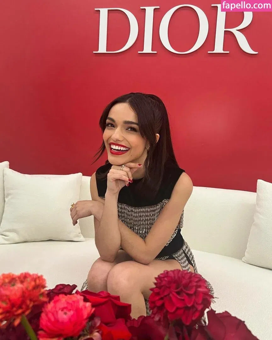 Rachel Zegler Onlyfans Photo Gallery 