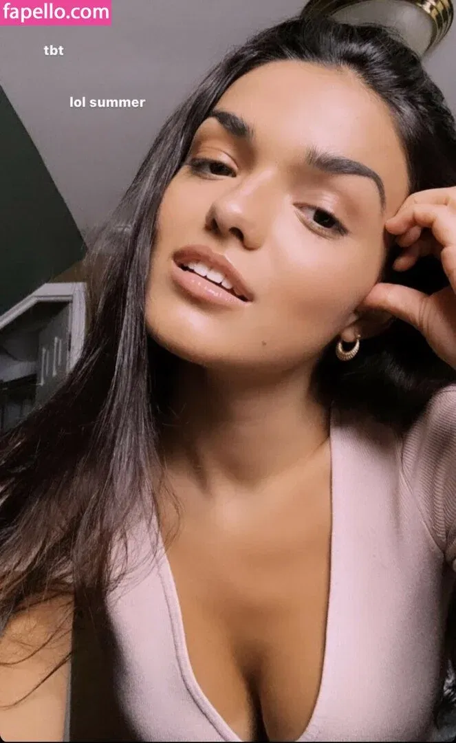 Rachel Zegler Onlyfans Photo Gallery 