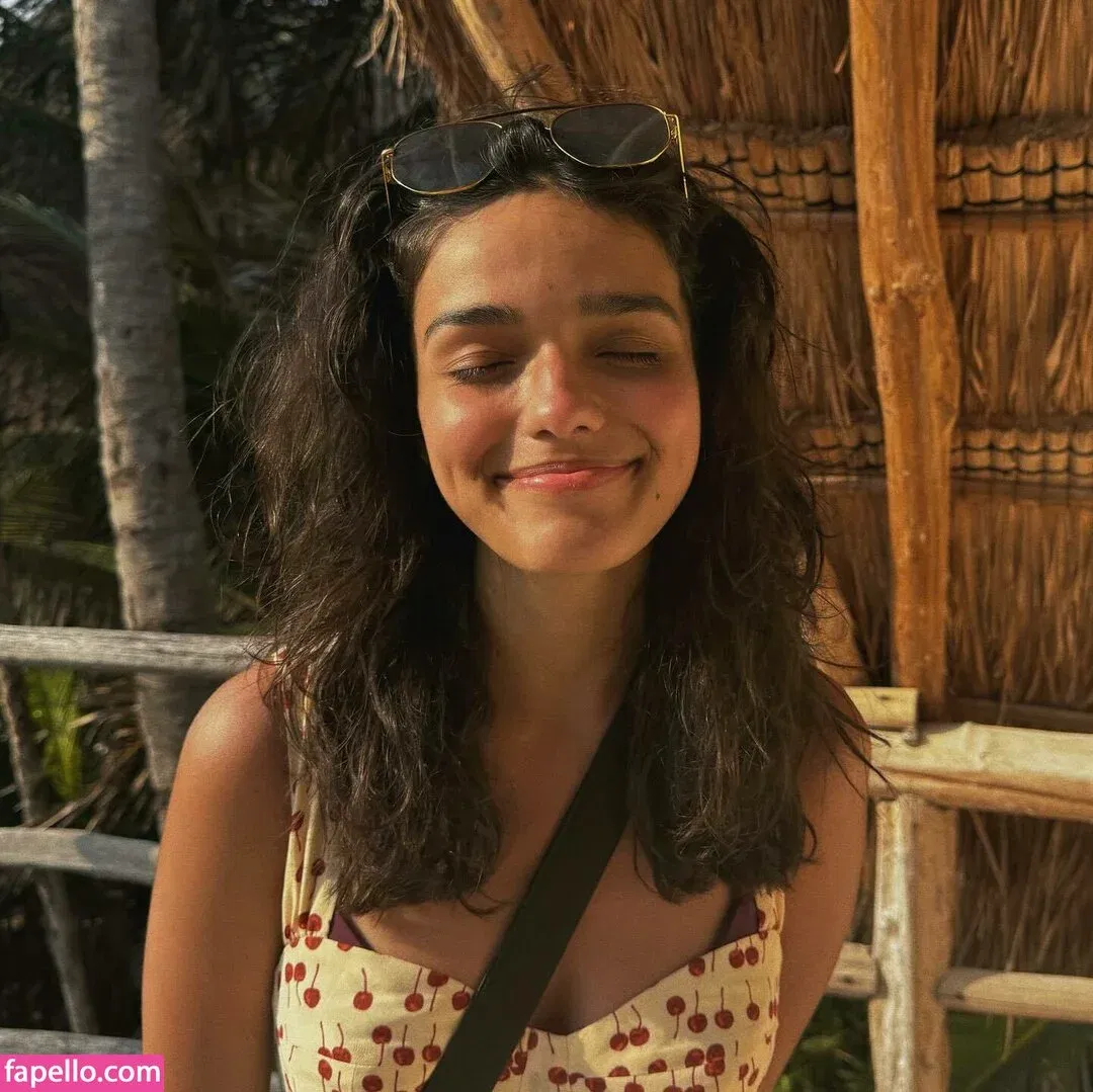 Rachel Zegler Onlyfans Photo Gallery 