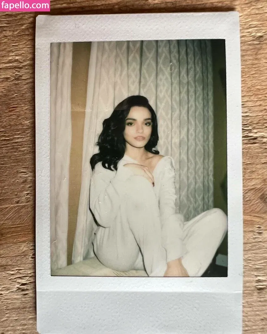 Rachel Zegler Onlyfans Photo Gallery 