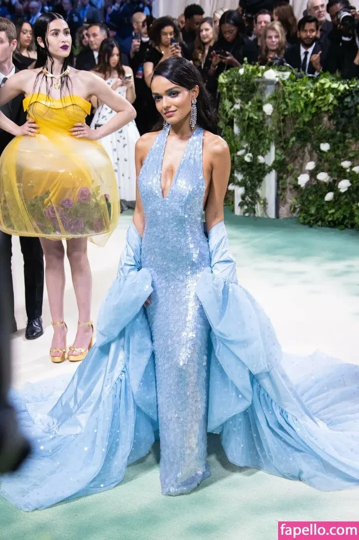 Rachel Zegler Onlyfans Photo Gallery 