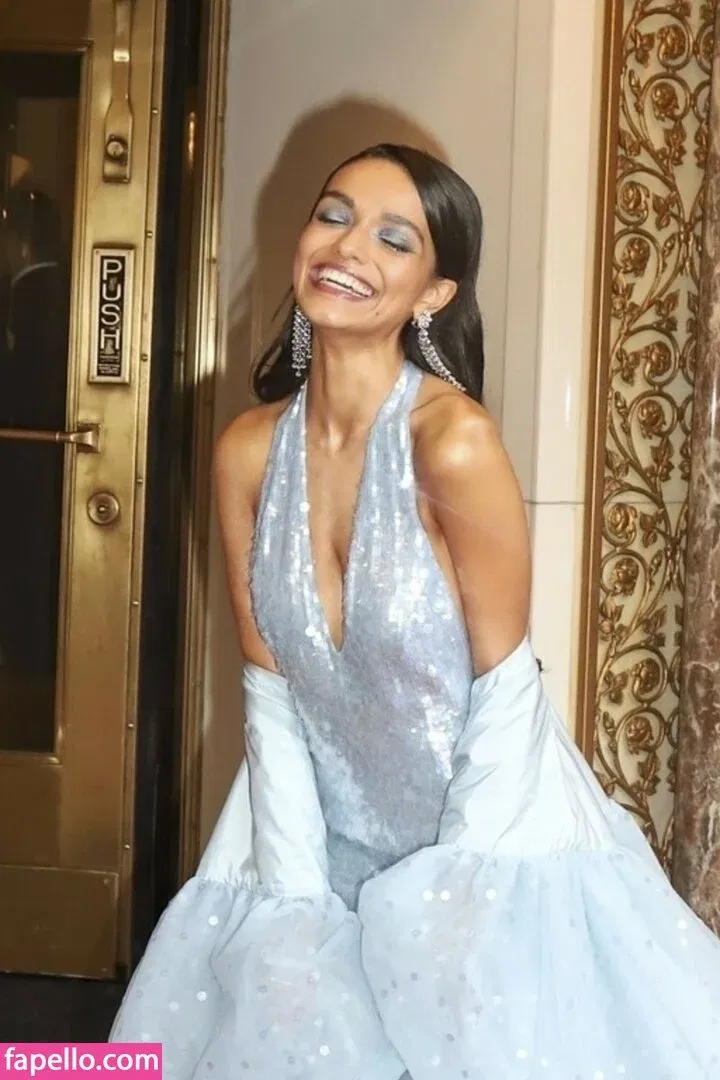 Rachel Zegler Onlyfans Photo Gallery 