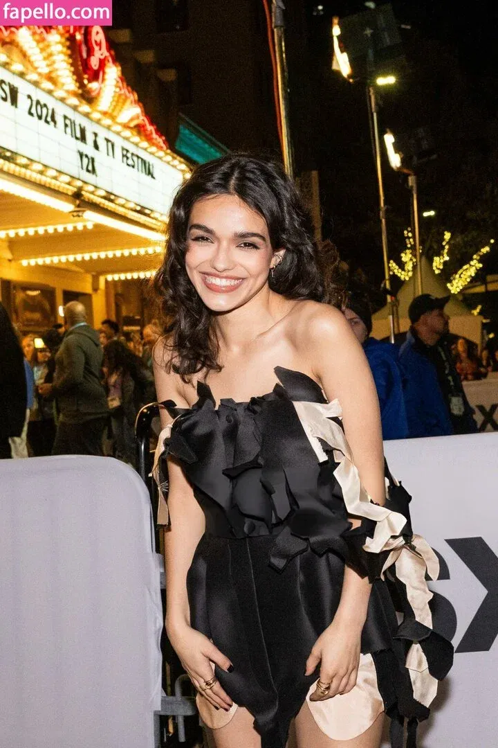 Rachel Zegler Onlyfans Photo Gallery 