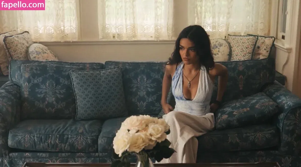 Rachel Zegler Onlyfans Photo Gallery 