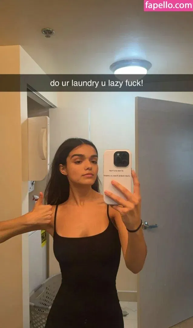 Rachel Zegler Onlyfans Photo Gallery 