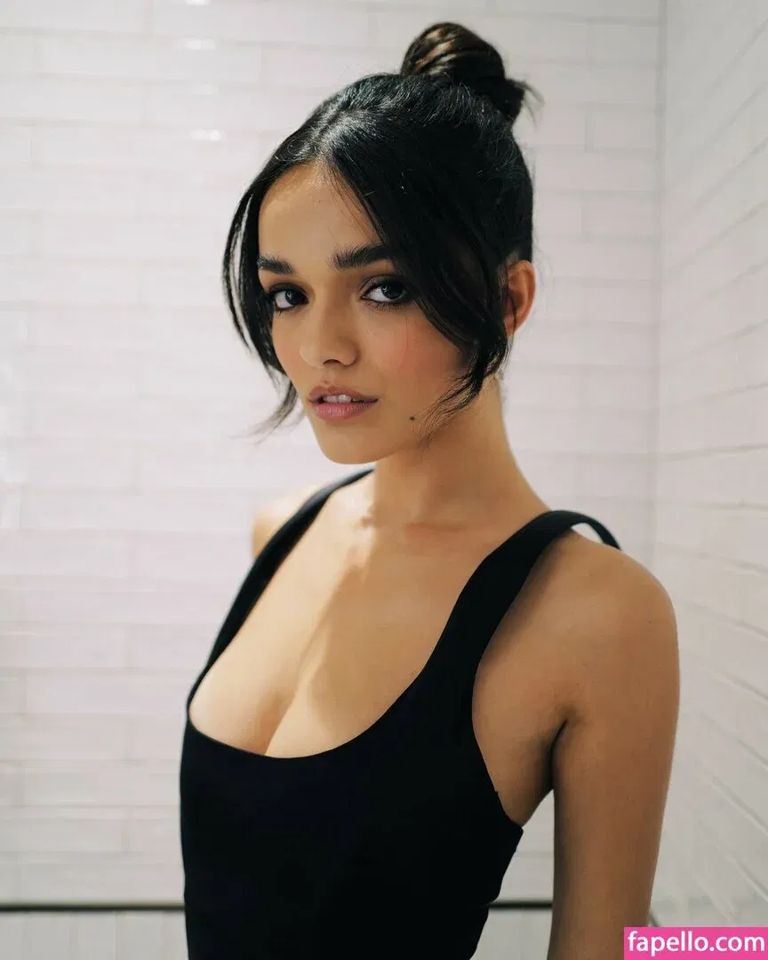 Rachel Zegler Onlyfans Photo Gallery 