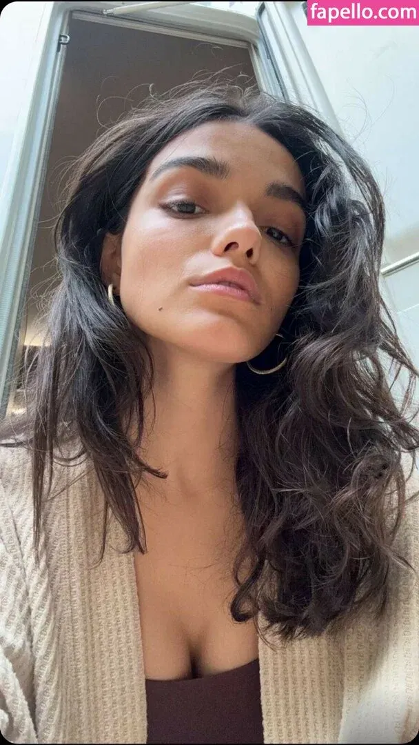 Rachel Zegler Onlyfans Photo Gallery 