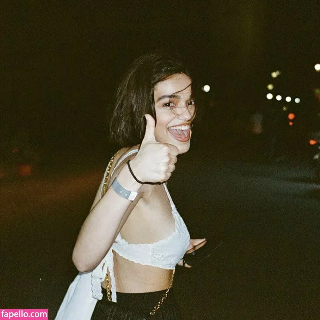 Rachel Zegler Onlyfans Photo Gallery 