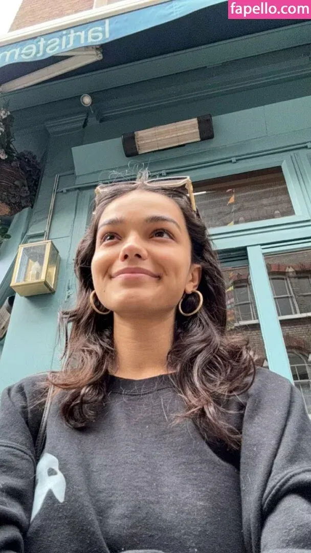 Rachel Zegler Onlyfans Photo Gallery 