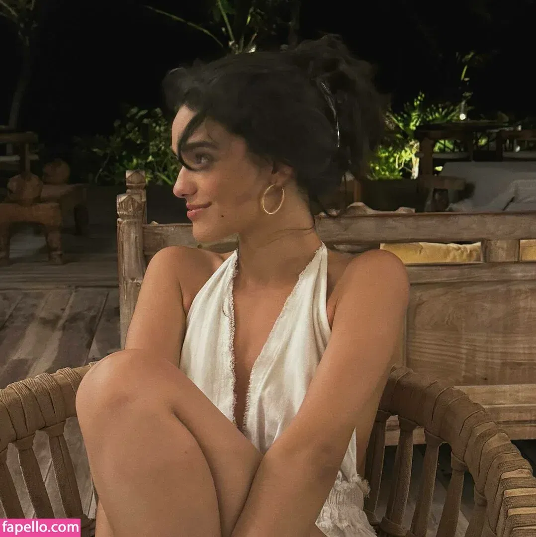 Rachel Zegler Onlyfans Photo Gallery 