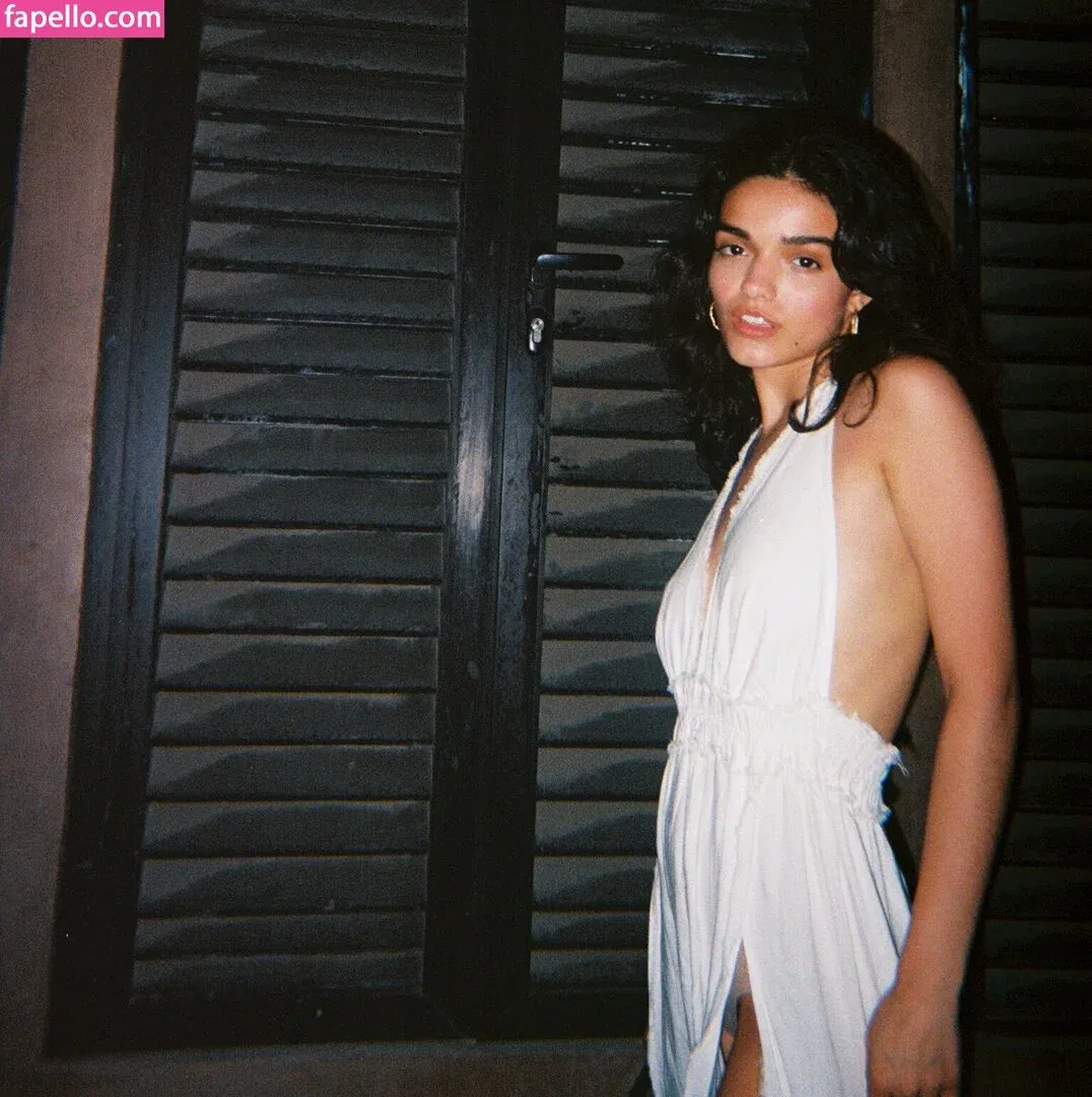 Rachel Zegler Onlyfans Photo Gallery 