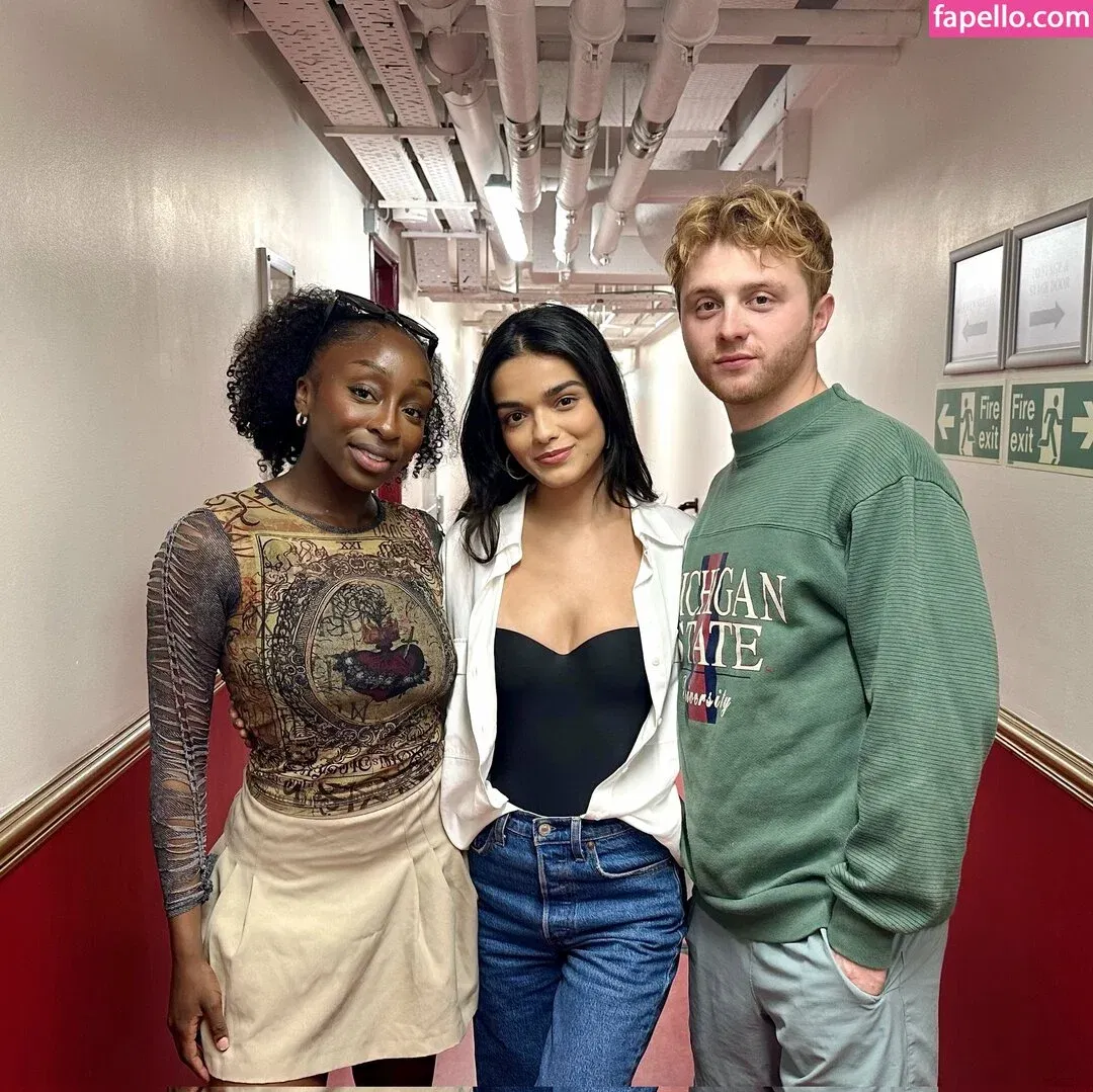 Rachel Zegler Onlyfans Photo Gallery 