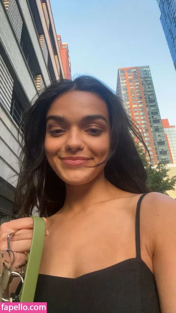 Rachel Zegler Onlyfans Photo Gallery 