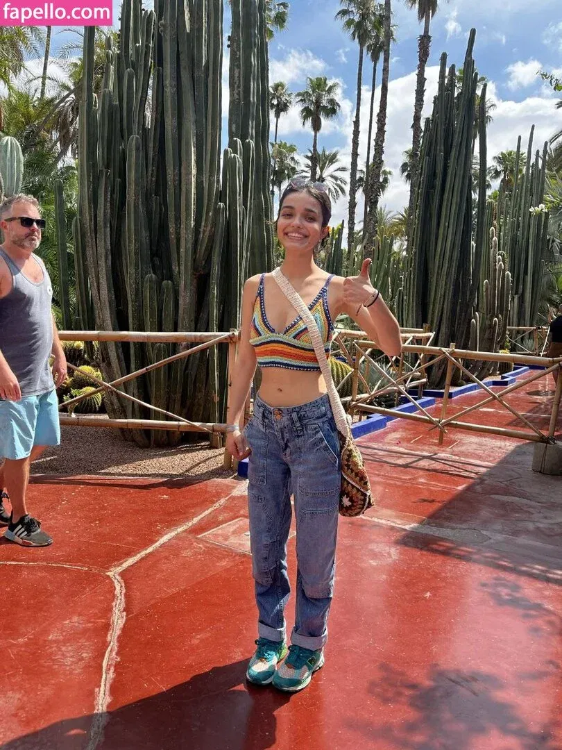 Rachel Zegler Onlyfans Photo Gallery 