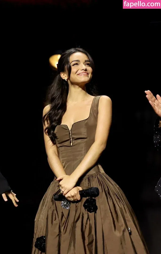 Rachel Zegler Onlyfans Photo Gallery 