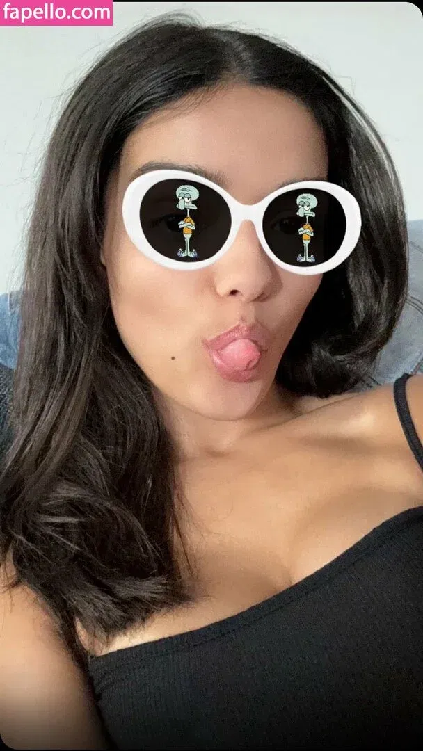 Rachel Zegler Onlyfans Photo Gallery 