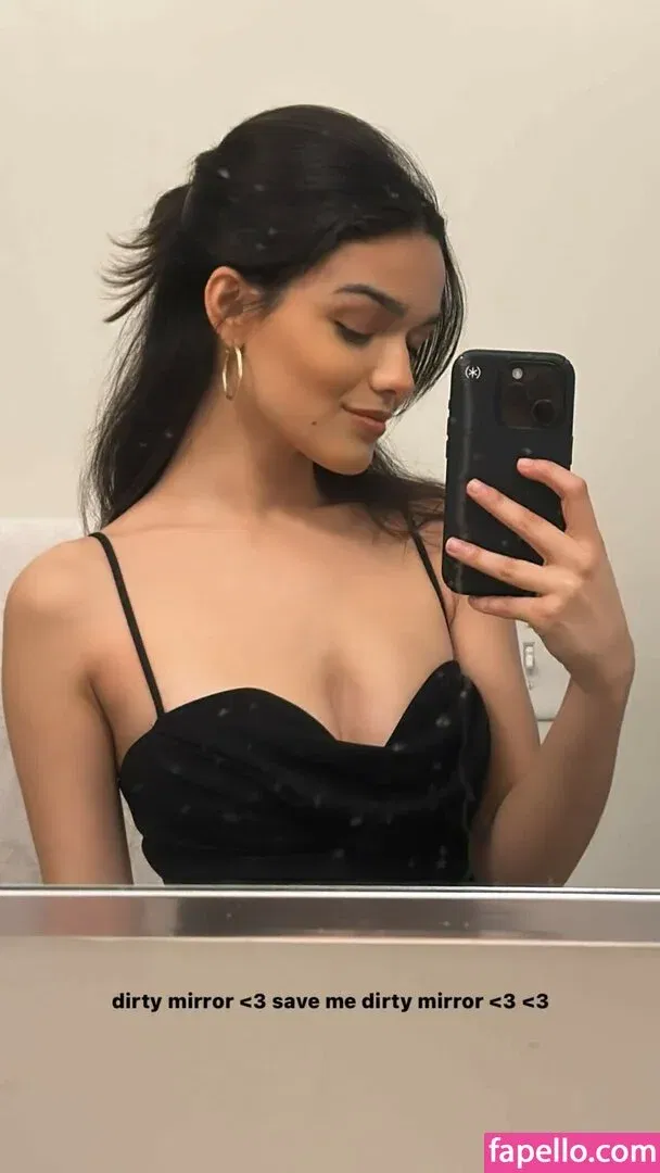 Rachel Zegler Onlyfans Photo Gallery 