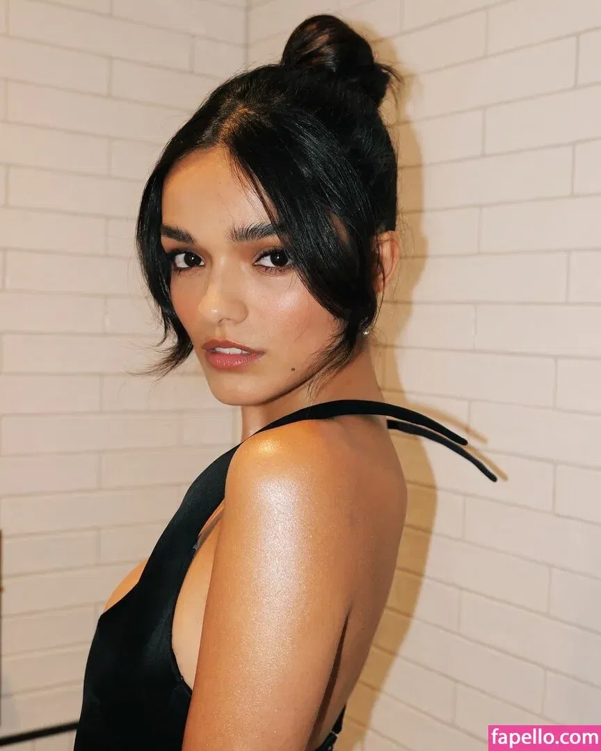 Rachel Zegler Onlyfans Photo Gallery 