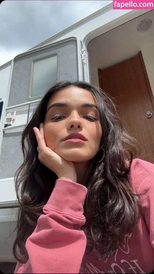 Rachel Zegler Onlyfans Photo Gallery 