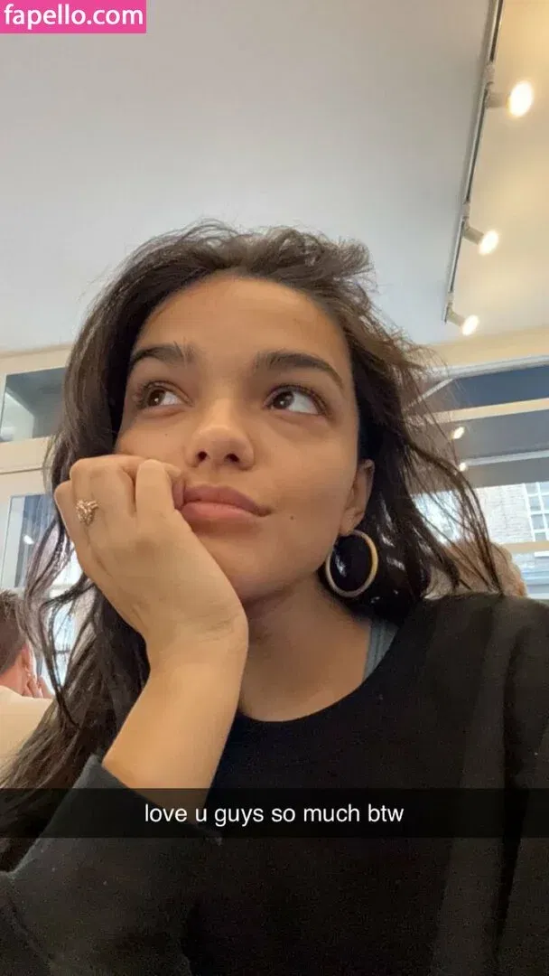 Rachel Zegler Onlyfans Photo Gallery 