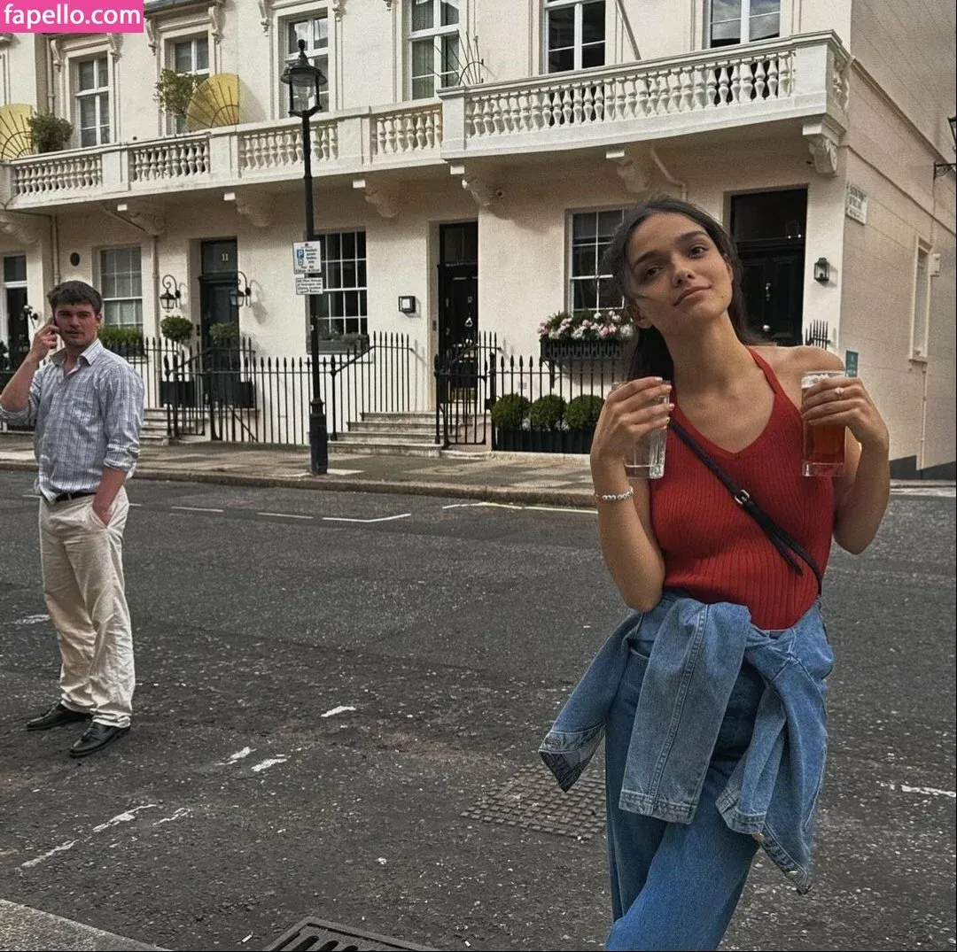 Rachel Zegler Onlyfans Photo Gallery 