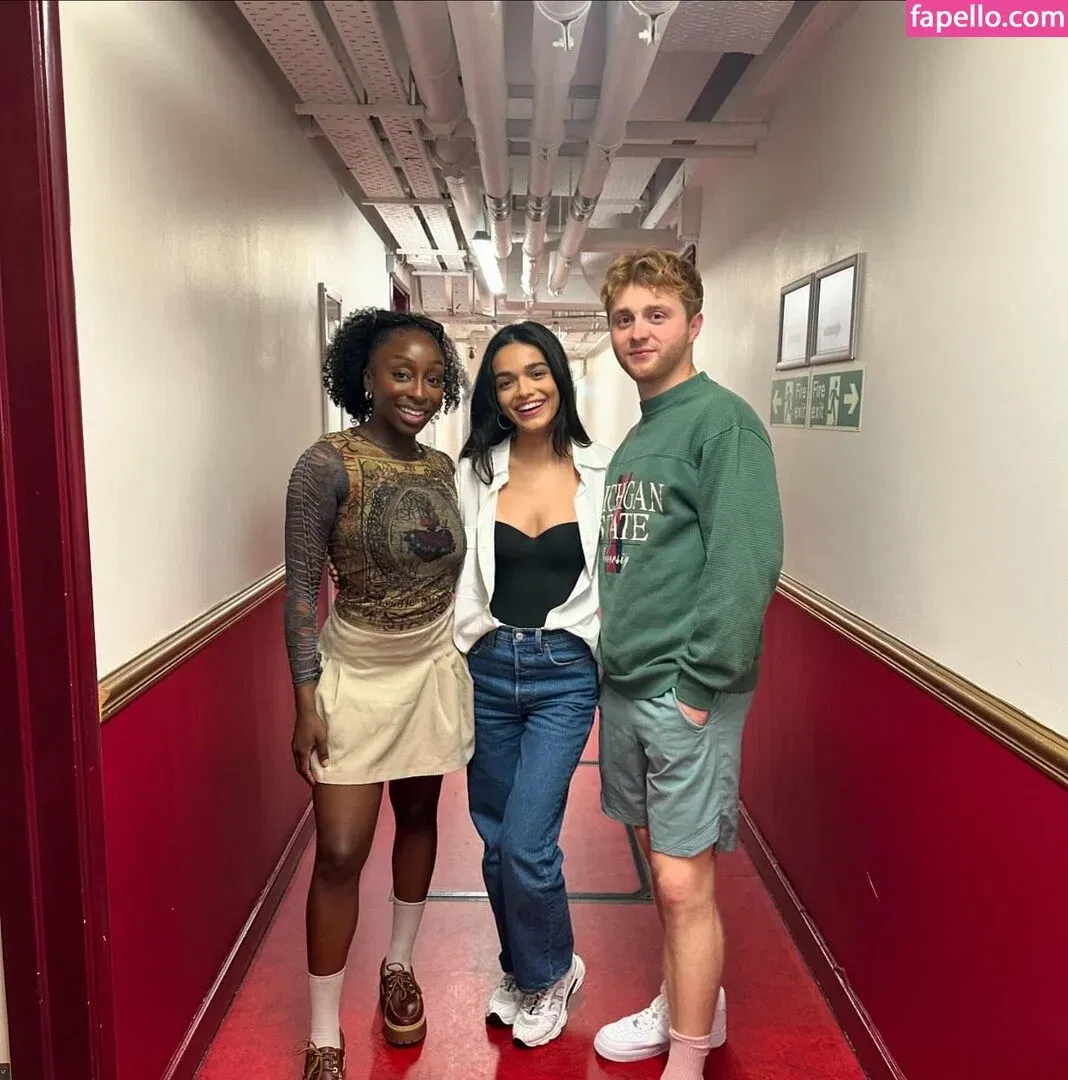 Rachel Zegler Onlyfans Photo Gallery 