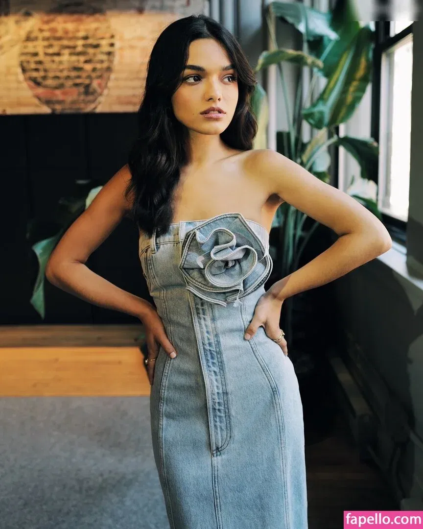 Rachel Zegler Onlyfans Photo Gallery 