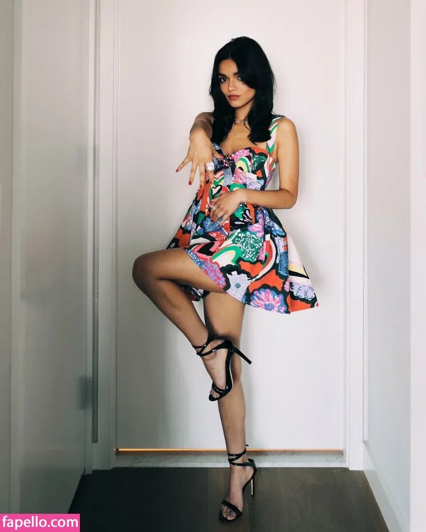 Rachel Zegler Onlyfans Photo Gallery 