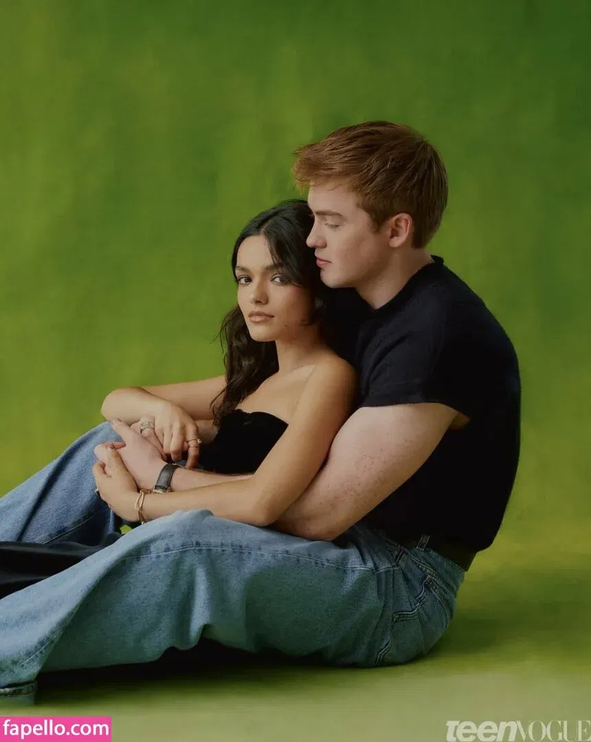 Rachel Zegler Onlyfans Photo Gallery 