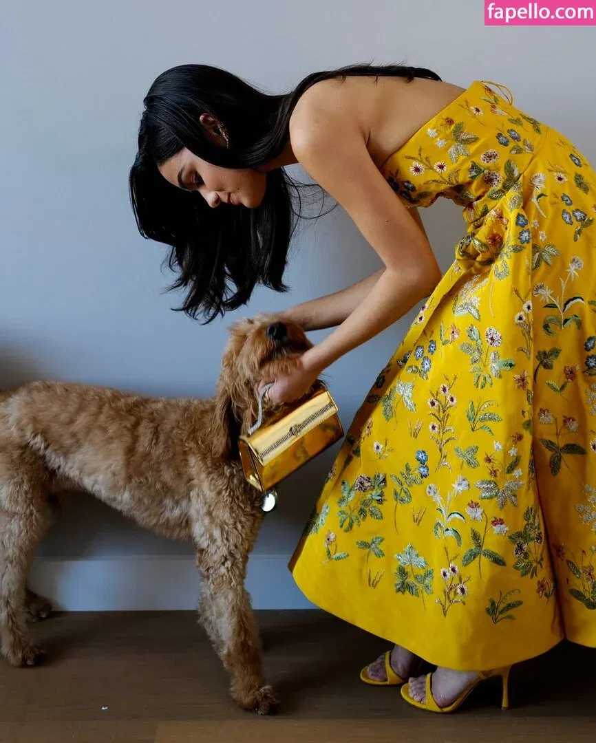 Rachel Zegler Onlyfans Photo Gallery 