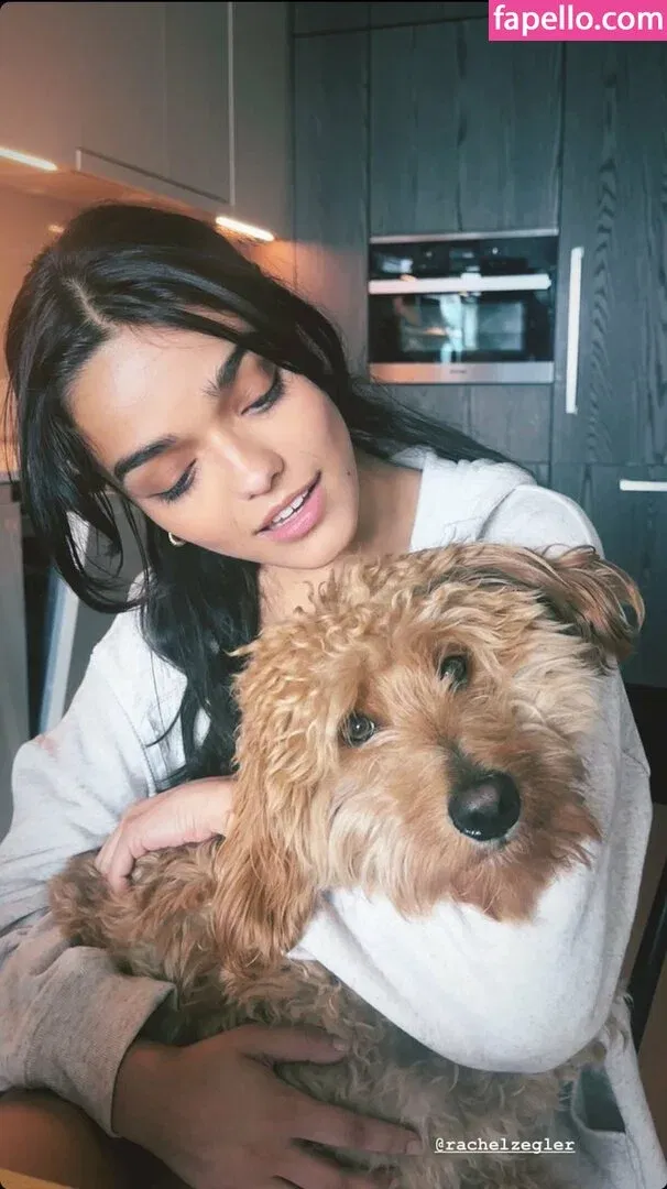 Rachel Zegler Onlyfans Photo Gallery 