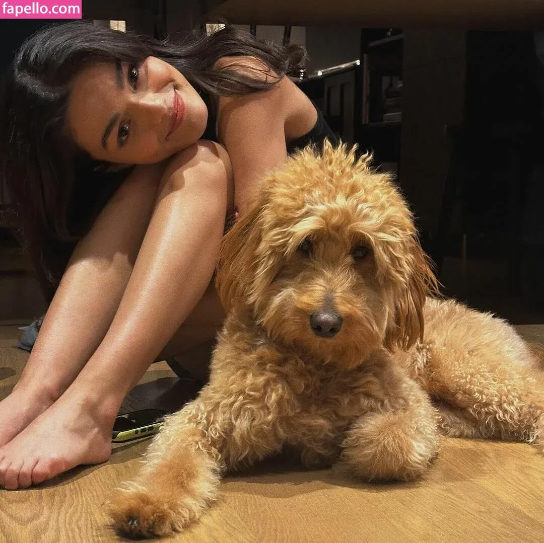 Rachel Zegler Onlyfans Photo Gallery 