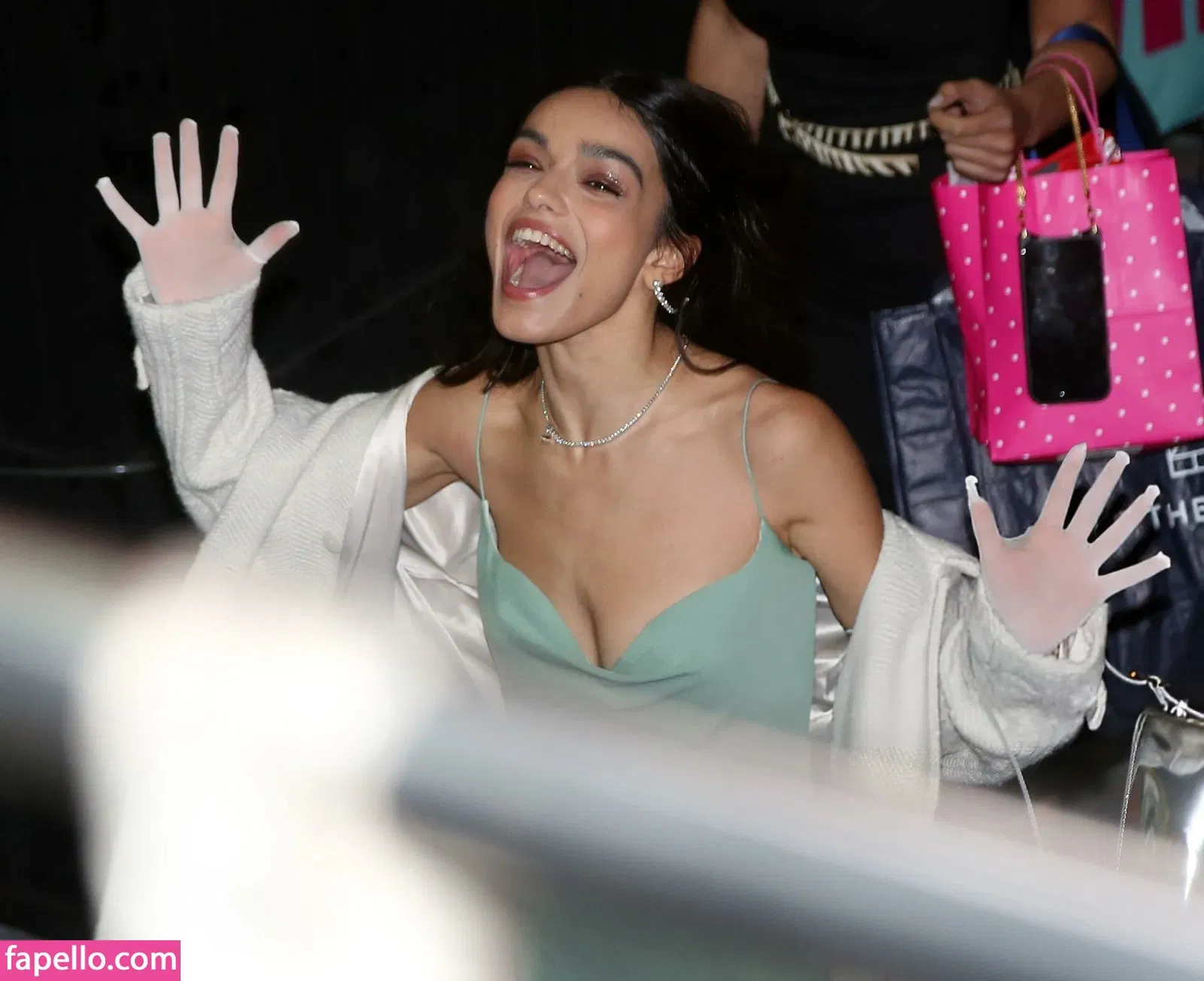 Rachel Zegler Onlyfans Photo Gallery 