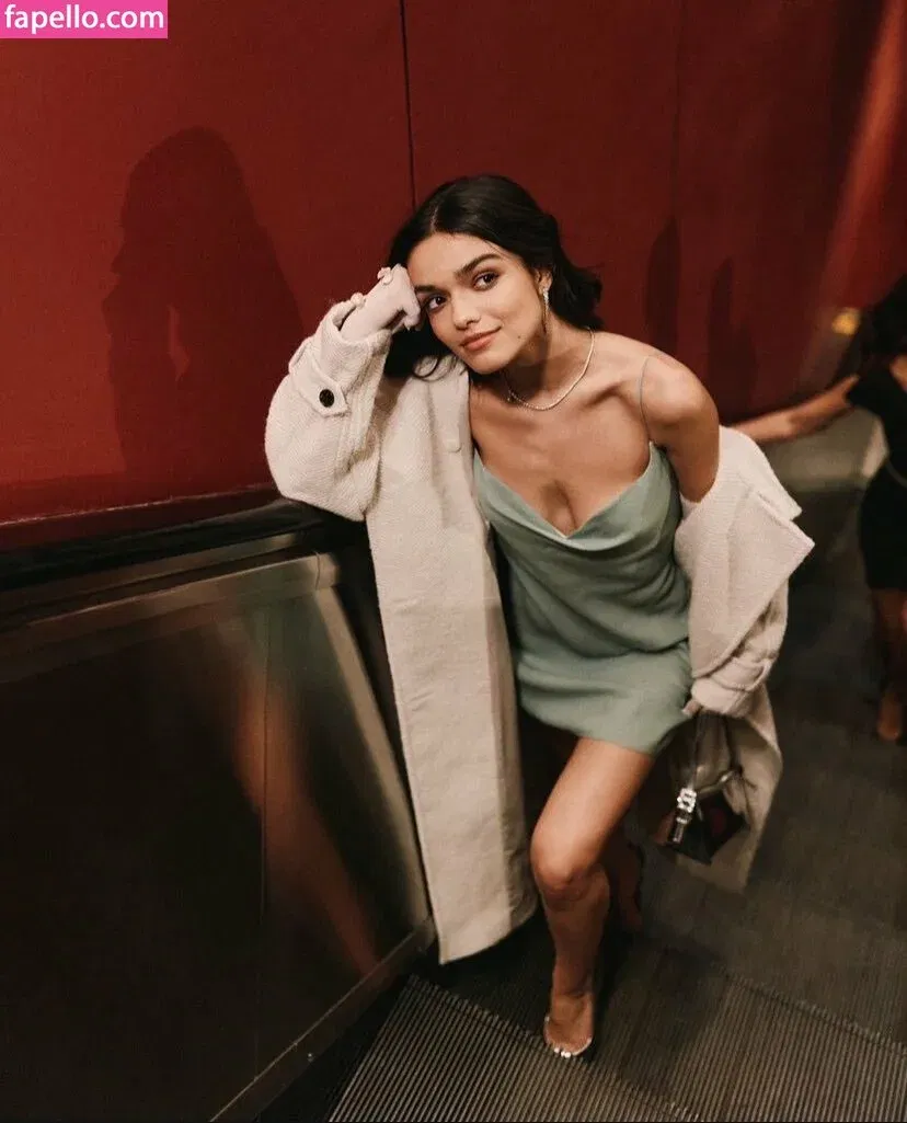 Rachel Zegler Onlyfans Photo Gallery 