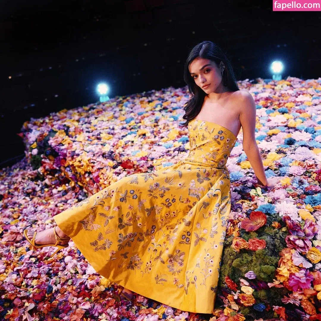 Rachel Zegler Onlyfans Photo Gallery 