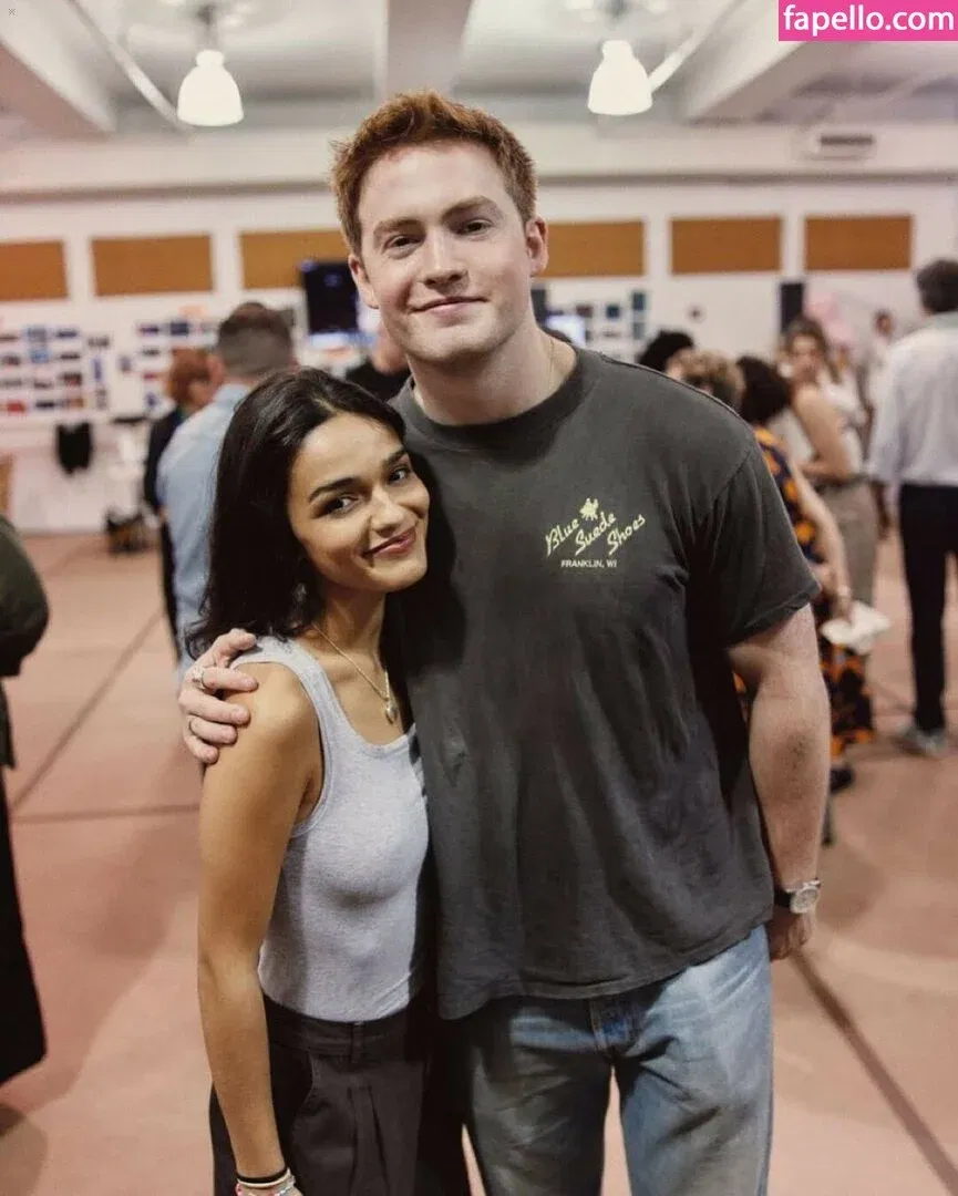 Rachel Zegler Onlyfans Photo Gallery 