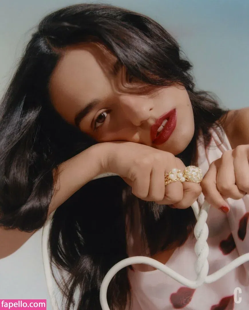 Rachel Zegler Onlyfans Photo Gallery 