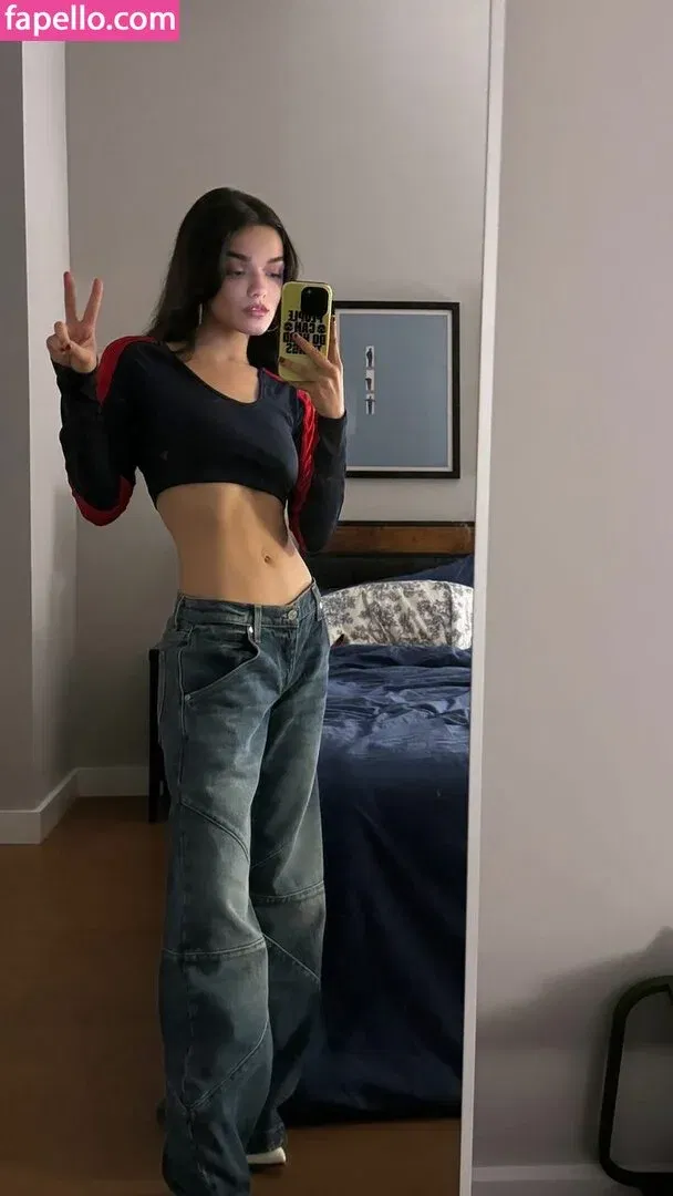 Rachel Zegler Onlyfans Photo Gallery 