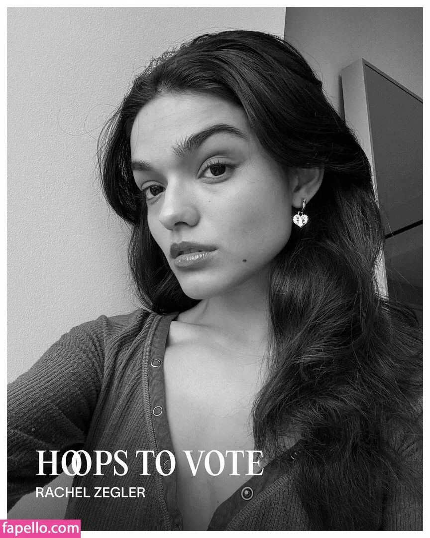 Rachel Zegler Onlyfans Photo Gallery 