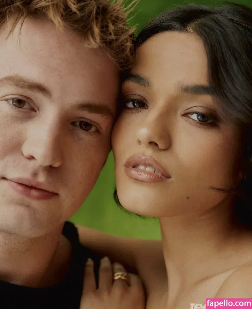 Rachel Zegler Onlyfans Photo Gallery 