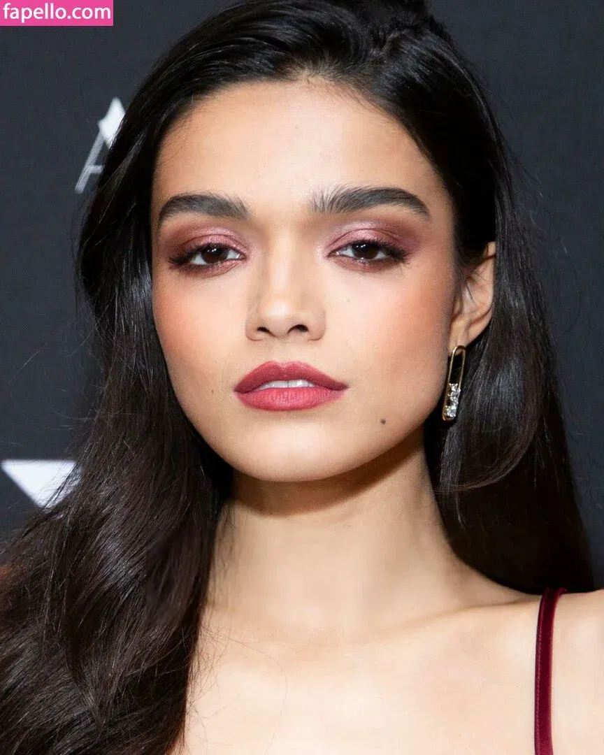 Rachel Zegler Onlyfans Photo Gallery 