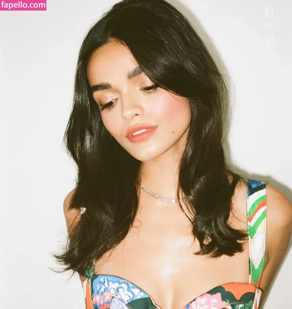 Rachel Zegler Onlyfans Photo Gallery 