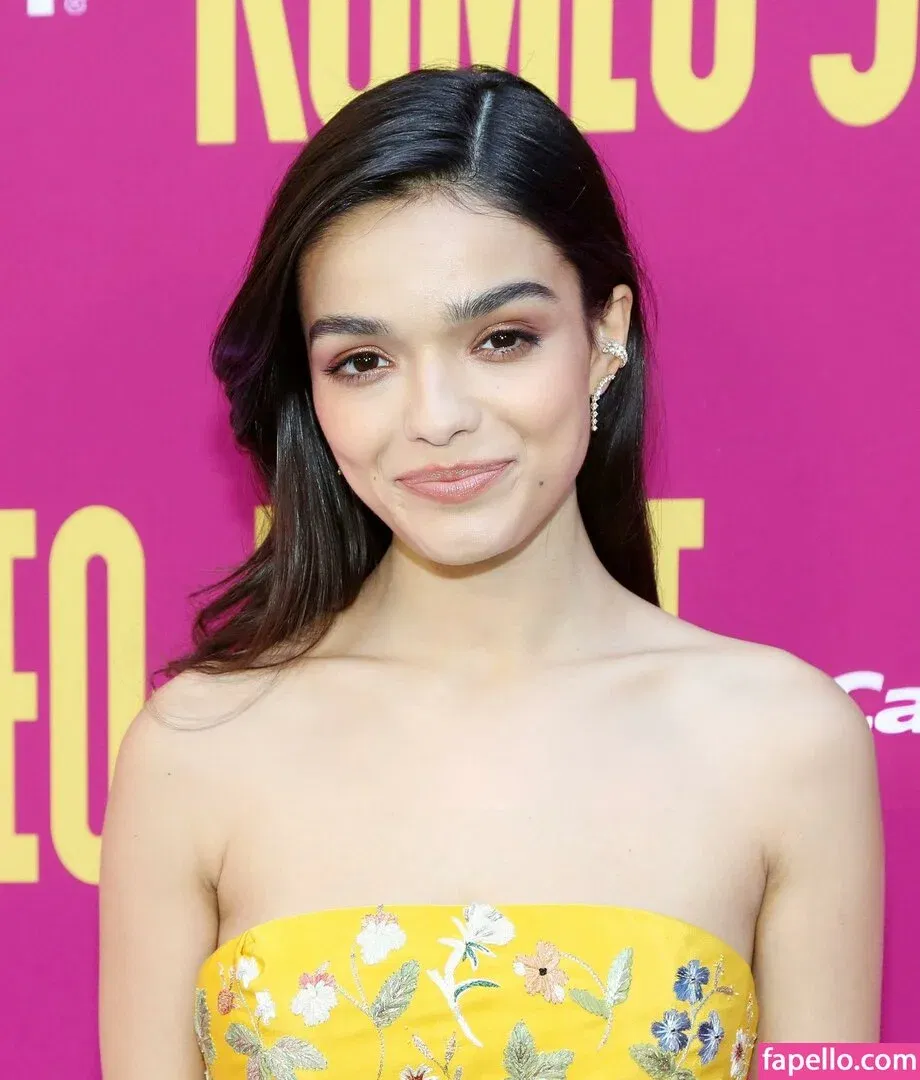 Rachel Zegler Onlyfans Photo Gallery 