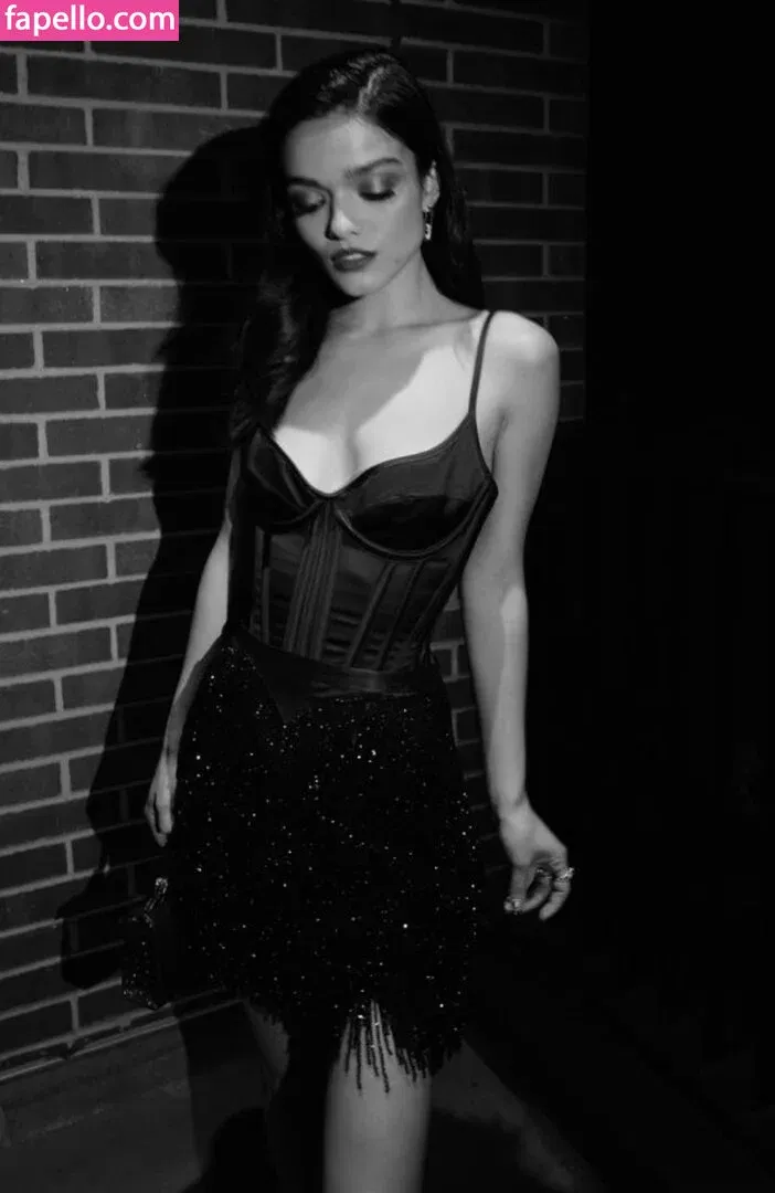 Rachel Zegler Onlyfans Photo Gallery 