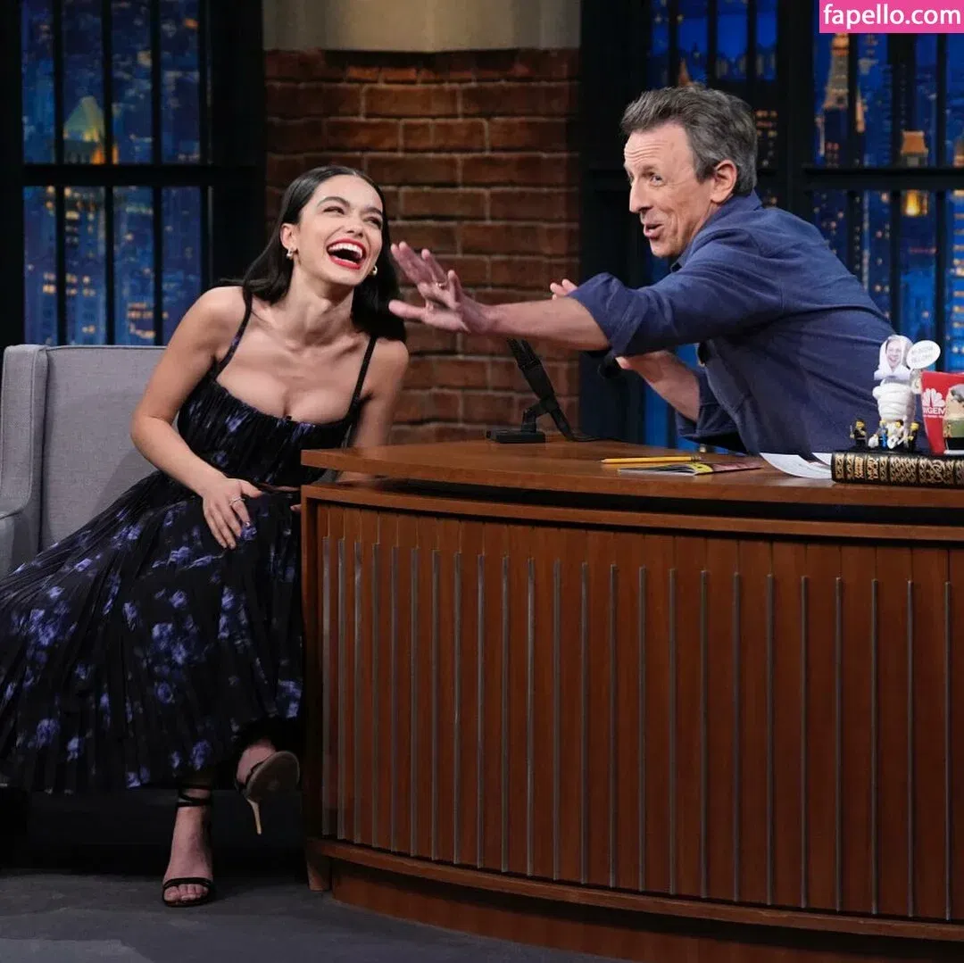 Rachel Zegler Onlyfans Photo Gallery 