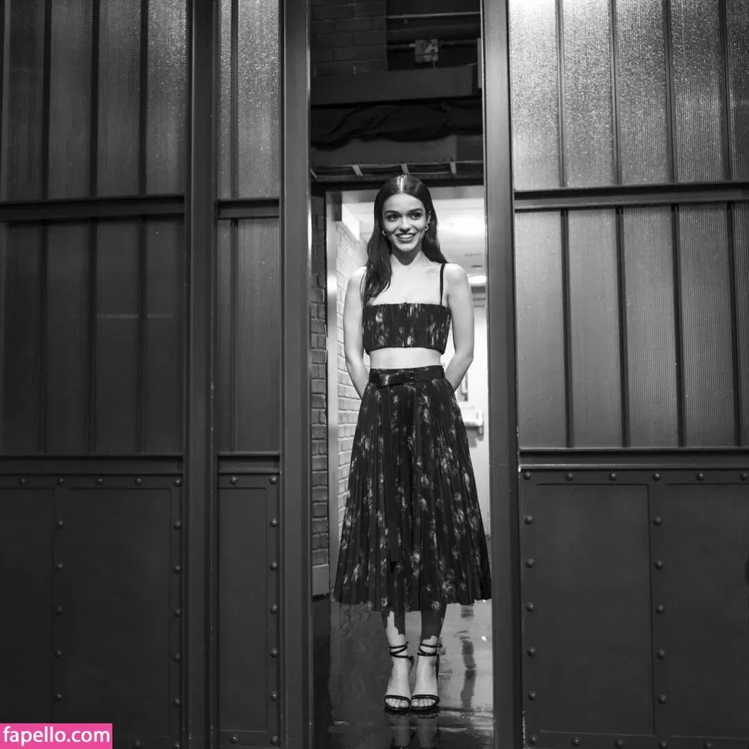 Rachel Zegler Onlyfans Photo Gallery 