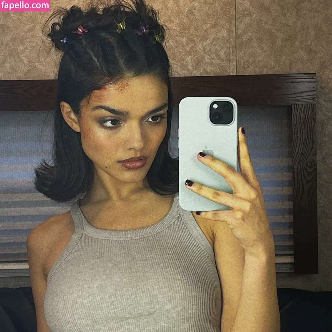 Rachel Zegler Onlyfans Photo Gallery 